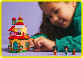 Набор LEGO Encanto Mini House