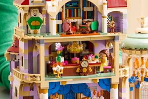 Набор LEGO Beauty and the Beast Castle
