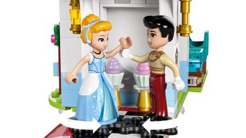 Набор LEGO Cinderella's Castle & horse Carriage