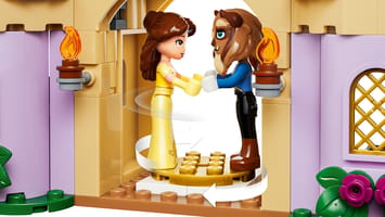 Набор LEGO Заколдованный замок Красавицы и Чудовища