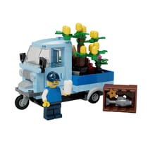 Набор LEGO 5009422 Italian Market Van