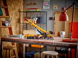 Набор LEGO Mobile Construction Crane