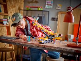 Набор LEGO Mobile Construction Crane