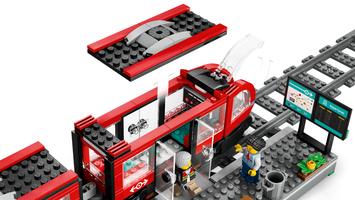 Набор LEGO Downtown Streetcar