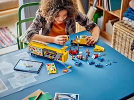 Набор LEGO Yellow Delivery Truck