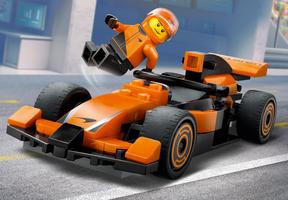 Набор LEGO F1 Driver with McLaren Race Car