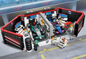 Набор LEGO F1 Garage & Mercedes-AMG & Alpine Cars