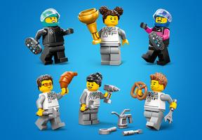 Набор LEGO F1 Garage & Mercedes-AMG & Alpine Cars