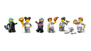 Набор LEGO F1 Garage & Mercedes-AMG & Alpine Cars