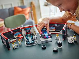 Набор LEGO F1 Garage & Mercedes-AMG & Alpine Cars