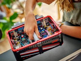 Набор LEGO F1 Garage & Mercedes-AMG & Alpine Cars