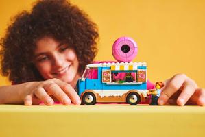 Набор LEGO Donut Truck