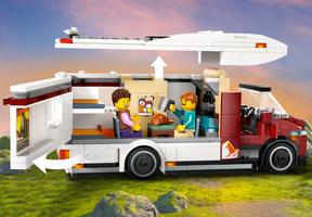 Набор LEGO Holiday Adventure Camper Van