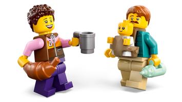 Набор LEGO Holiday Adventure Camper Van