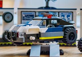 Набор LEGO Custom Police Car garage