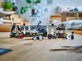 Набор LEGO Custom Police Car garage