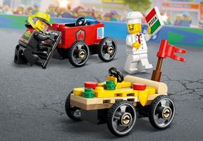 Набор LEGO Pizza vs. Fire Truck Race Car Pack