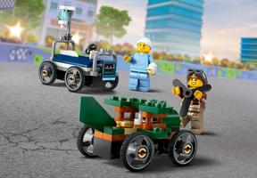 Набор LEGO Airplane vs. Hospital Bed Race Car Pack