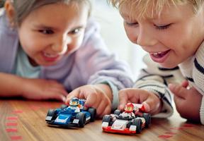 Набор LEGO F1 Williams Racing & Haas F1 Race Cars