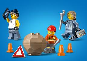 Набор LEGO Heavy-Duty Recovery Tow Truck with Crane