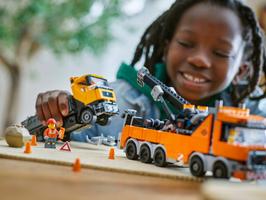 Набор LEGO Heavy-Duty Recovery Tow Truck with Crane