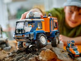 Набор LEGO Arctic Explorer Science Lab Truck