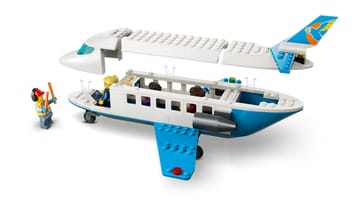 Набор LEGO Пассажирский самолет