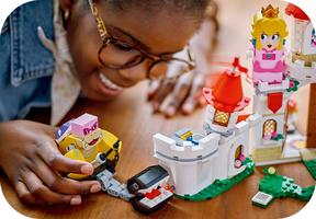 Набор LEGO Battle with Roy at Peach's Castle