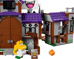 Набор LEGO King Boo's Haunted Mansion