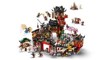 Набор LEGO 71861 Старый город: 15-летняя годовщина