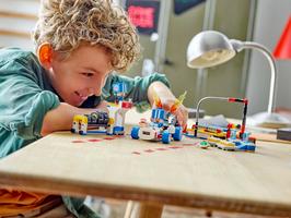 Набор LEGO Mario Kart – Toad's Garage