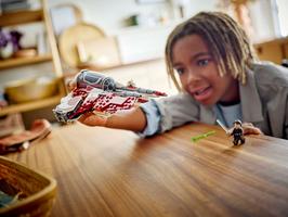 Набор LEGO Ahsoka's Jedi Interceptor