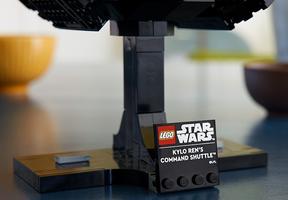 Набор LEGO Kylo Ren's Command Shuttle
