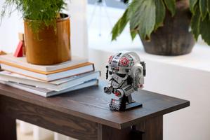 Набор LEGO AT-AT Driver Helmet
