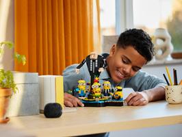 Набор LEGO Brick-Built Gru and Minions