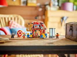 Набор LEGO Цирковой шатер клоуна Багги