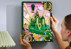 Набор LEGO Emerald City Wall Art