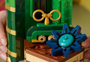 Набор LEGO Glinda & Elphaba Bookends