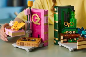 Набор LEGO Glinda & Elphaba Bookends