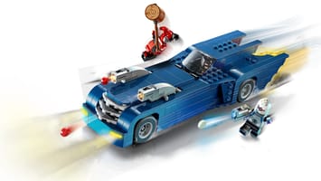 Набор LEGO 76274 Бэтмен на бэтмобиле против Харли Квинн и Мистера Фриза