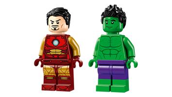 Набор LEGO Iron Man with Bike and The Hulk