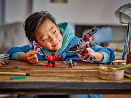 Набор LEGO Captain America vs. Red Hulk Battle