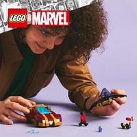 Набор LEGO Iron Man Car & Black Panther vs. Red Hulk