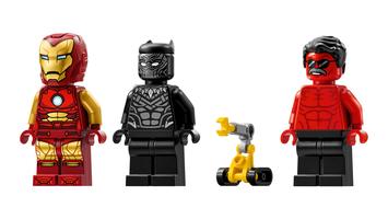 Набор LEGO Iron Man Car & Black Panther vs. Red Hulk