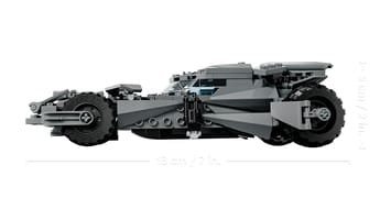 Набор LEGO Бэтмобиль из фильма «Бэтмен против Супермена»