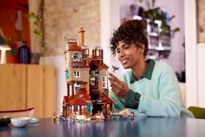 Набор LEGO The Burrow – Collectors' Edition