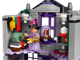Набор LEGO Ollivanders & Madam Malkin’s Robes