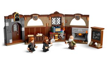 Набор LEGO Hogwarts Castle: Charms Class
