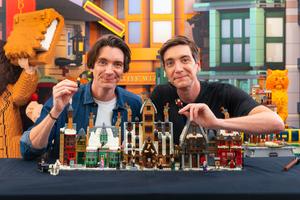 Набор LEGO Hogsmeade Village – Collectors' Edition