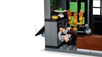Набор LEGO Волшебные магазины Лютного переулка